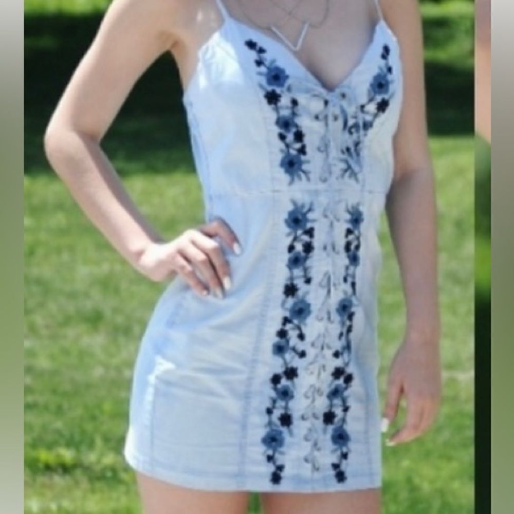 Floral Embroidered Lace Up Mini Dress - Picture 6 of 16